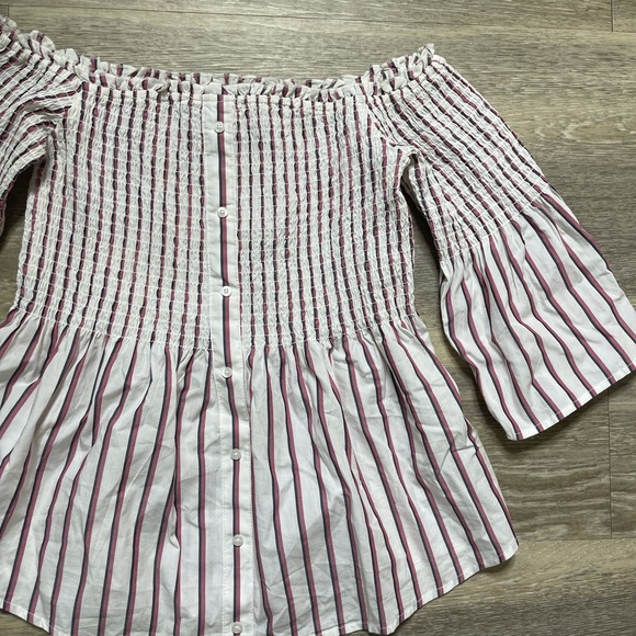 A&F off the shoulder stripped smocked peplum - Picture 3 of 7